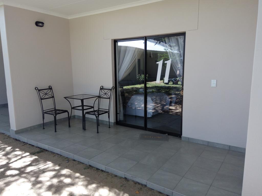 Xain Quaz Camp Hotell Gobabis Exteriör bild