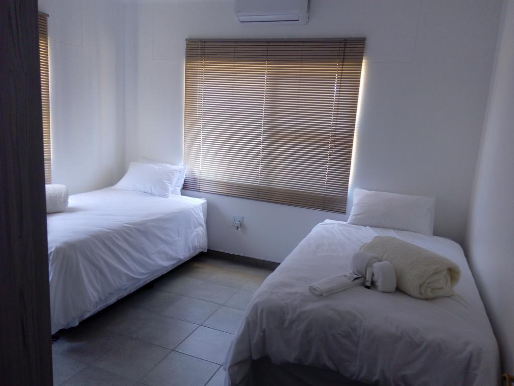 Xain Quaz Camp Hotell Gobabis Exteriör bild